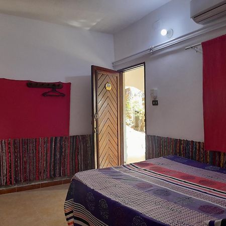 Hotel Fighting Kangaroo Camp Dahab Exterior foto