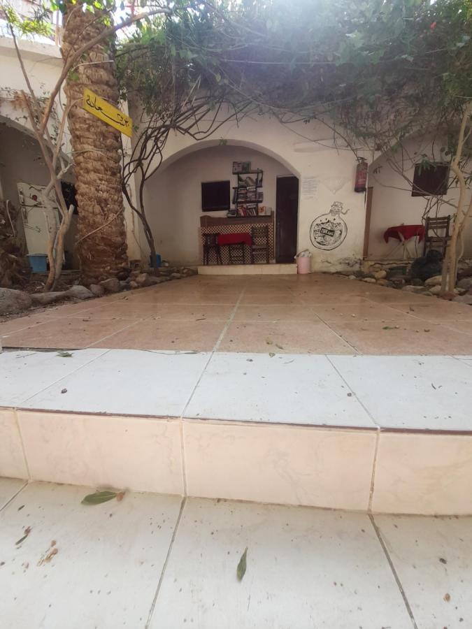 Hotel Fighting Kangaroo Camp Dahab Exterior foto