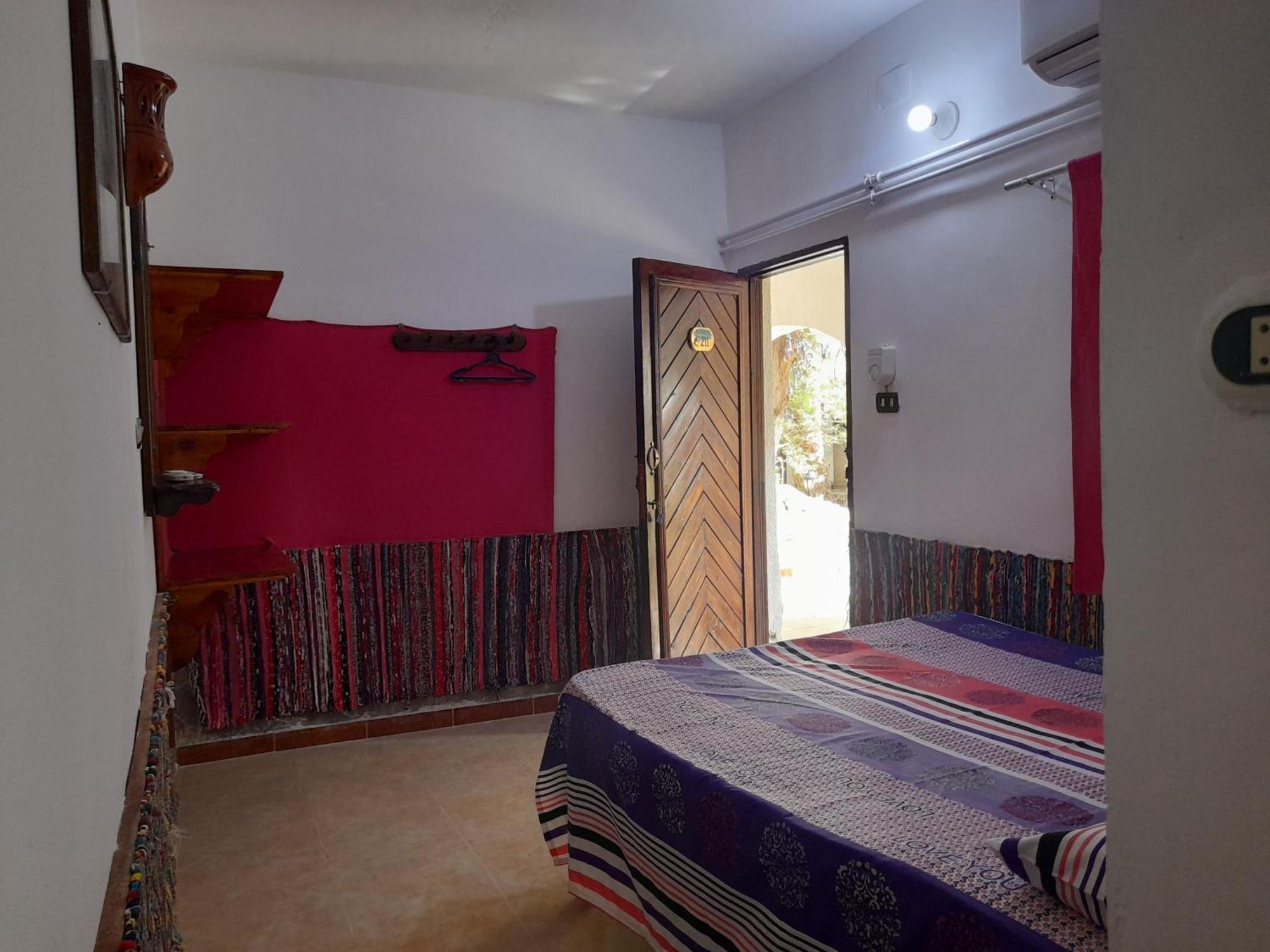 Hotel Fighting Kangaroo Camp Dahab Exterior foto